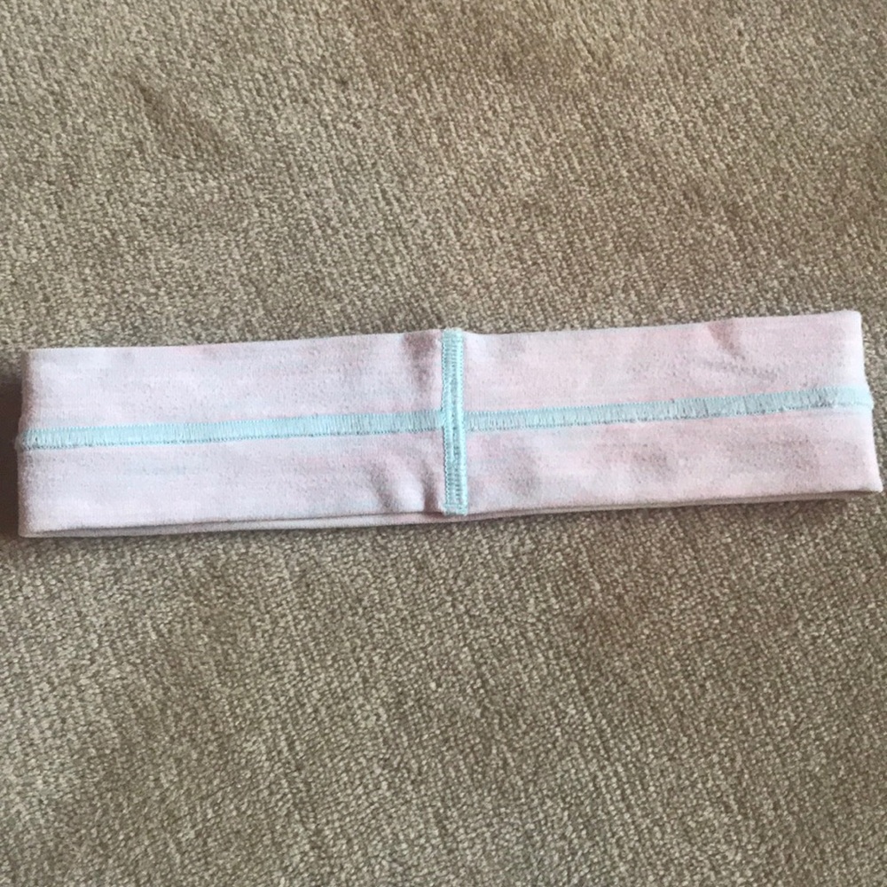 Lululemon headband - Picture 2 of 5